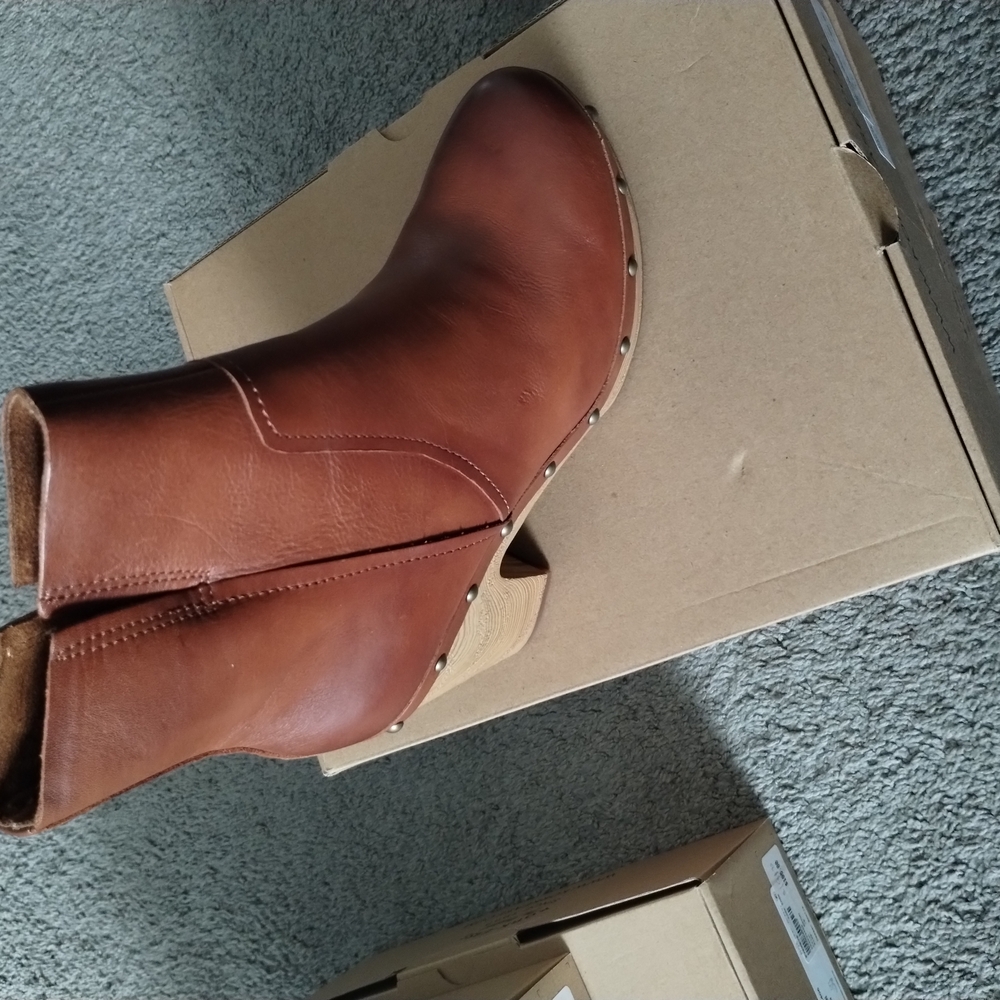 Kork-Ease Brown Leather Ankle Booties with Slip-On Design